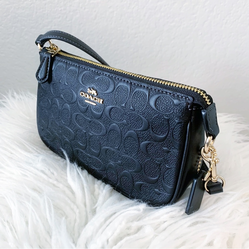 Coach Nolita 19